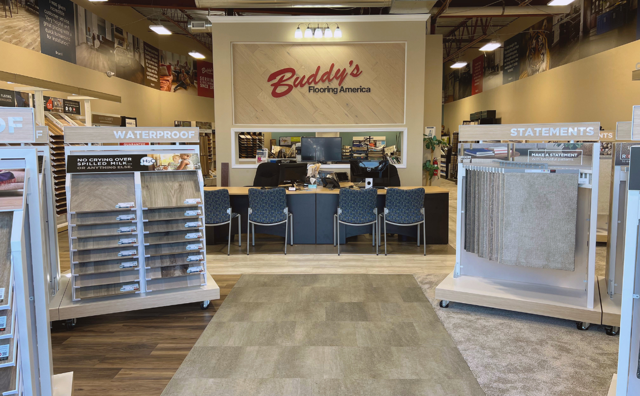 Staff in flooring showroom in Ohio for Buddy's Flooring America 